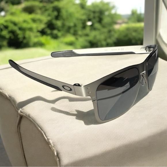 Oakley Holbrook Metal 4123 Silver sunglasses with replacement lenses | 55-18-132 - Picture 1 of 16